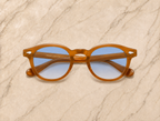 Lunettes de soleil Alassio ORIGINAL, monture translucide miel, verres bleus dégradés — Montivento