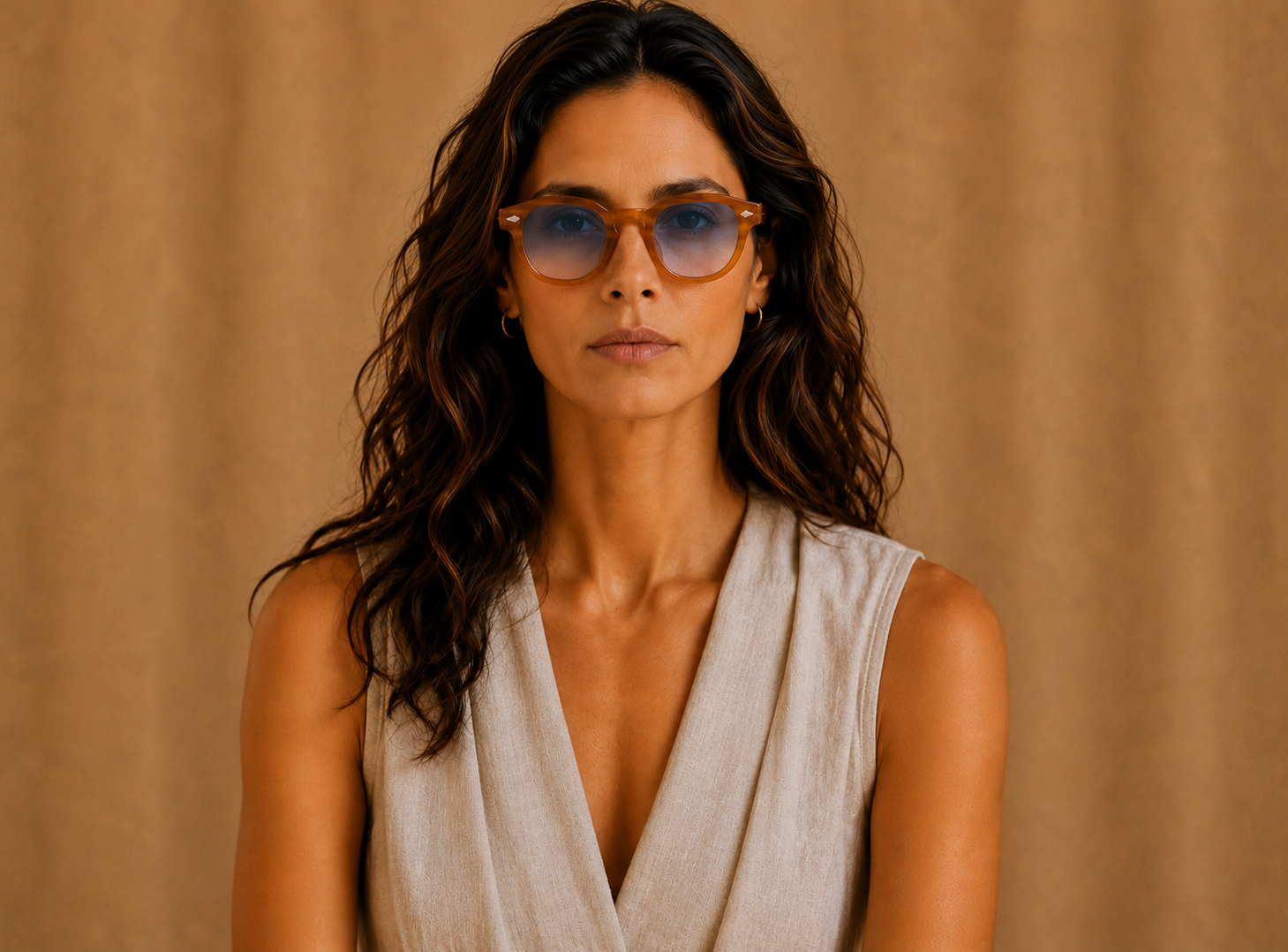 Lunettes de soleil Alassio ORIGINAL, monture translucide miel, verres bleus dégradés — Montivento