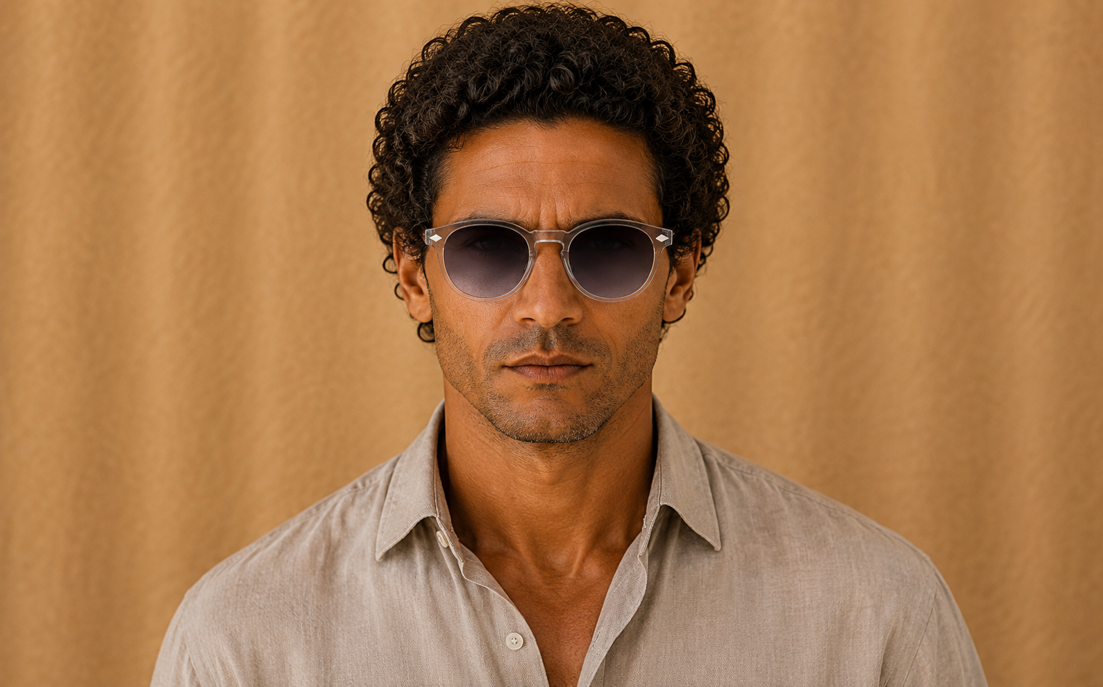 Lunettes de soleil Como ORIGINAL, monture transparente, verres gris dégradés — Montivento
